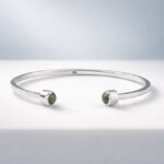 Unisex Quartz Cuff Brac